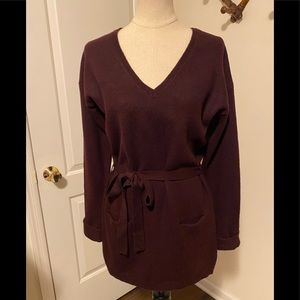 Vince burgundy tunic v-neck sweater with tie belt. Size L